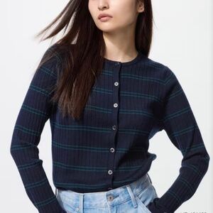 UNIQLO Merino Wool Short Cardigan Striped - S